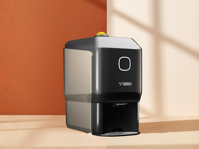 Zumex Soul Series 2 Citrus Juicer 10268 — 18 Fruits/Minute, Black & Natural Sand