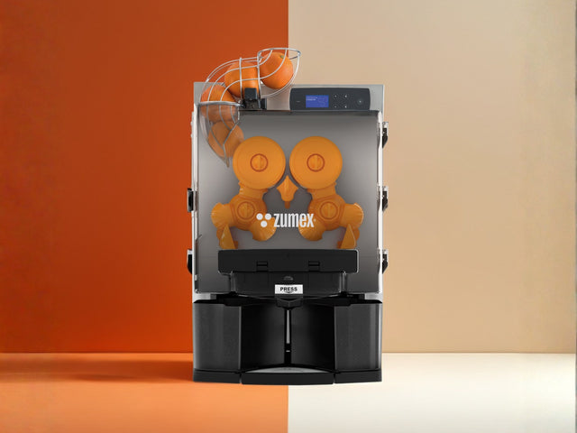 Zumex Essential Pro Orange Juicer Machine 12547 — 27 Fruits/Minute, Black