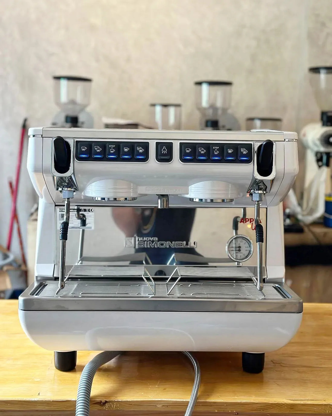 Nuova Simonelli Appia Life Compact 2 Group Volumetric with Autosteam 220V Espresso Machine