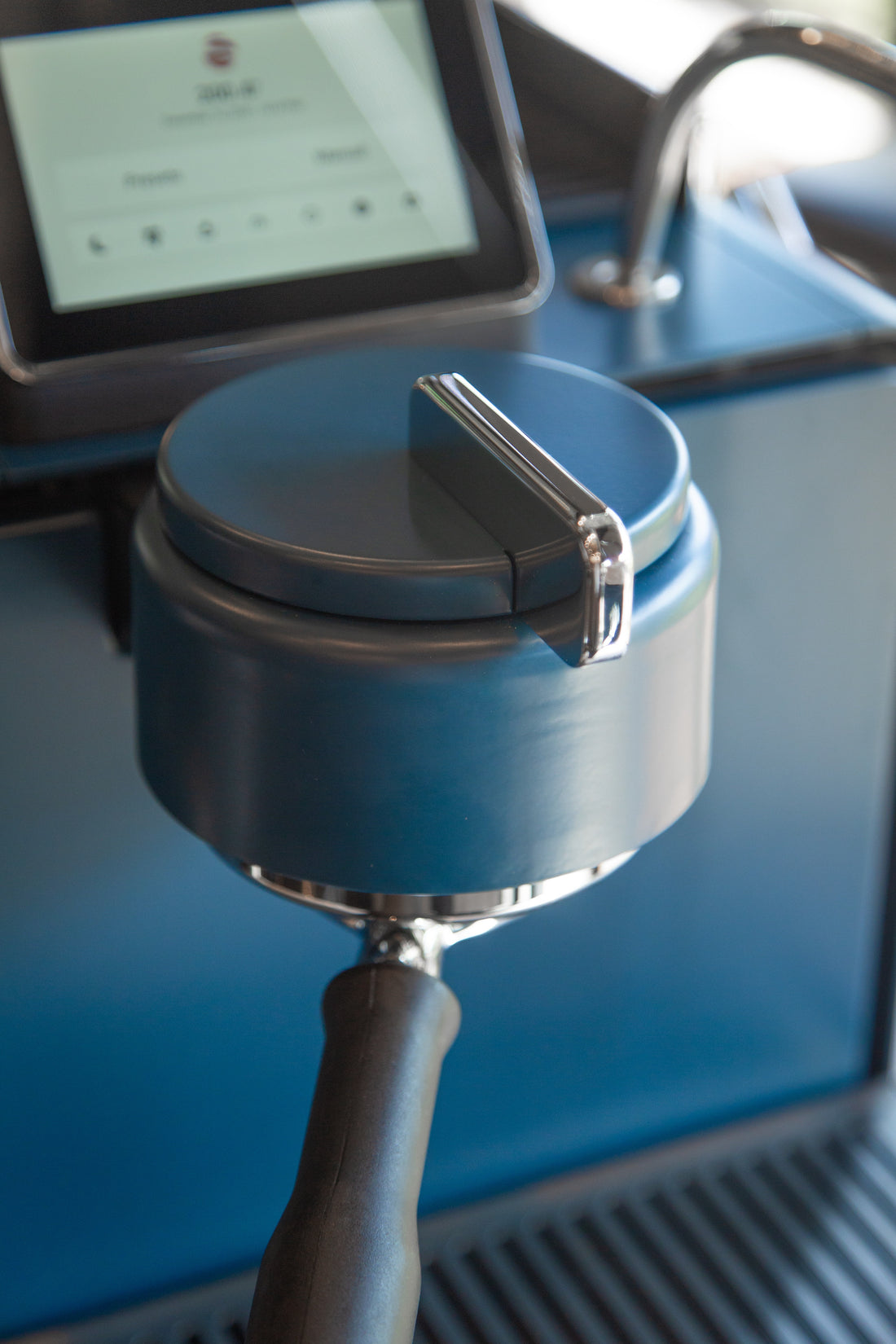 Synesso ES.1 Dual Boiler Espresso Machine in use