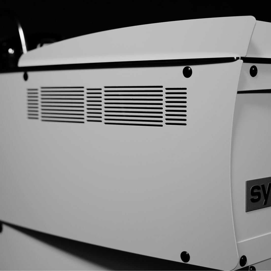 Synesso S200 2 Group Espresso Machine White side panel detail